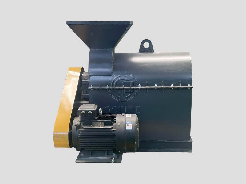 Semi wet material crusher