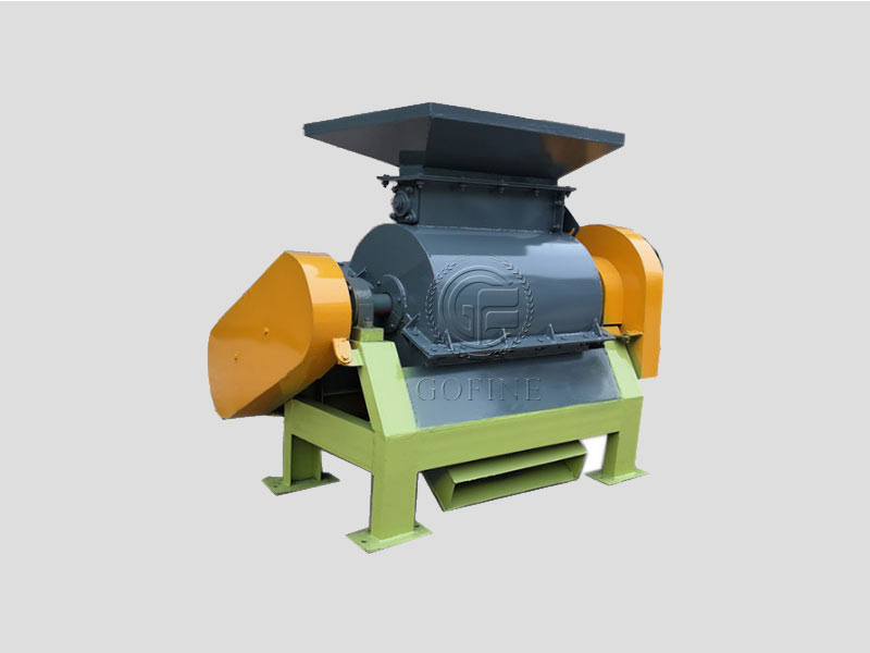 Urea crusher
