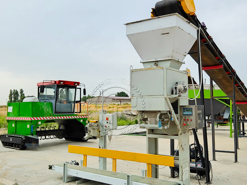 Central Asia Chicken Manure Extrusion Granulation Production Line