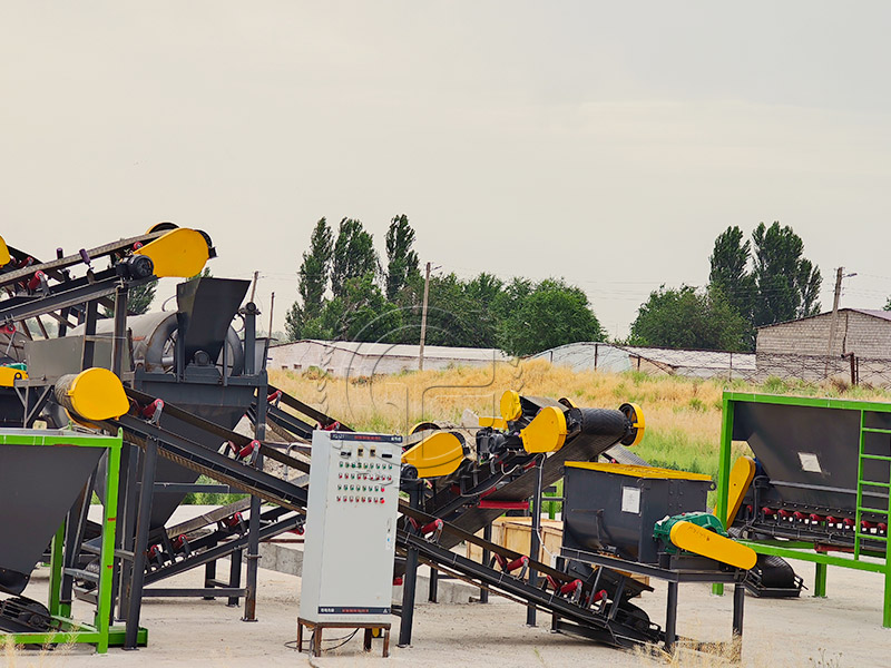 Central Asia Chicken Manure Extrusion Granulation Production Line