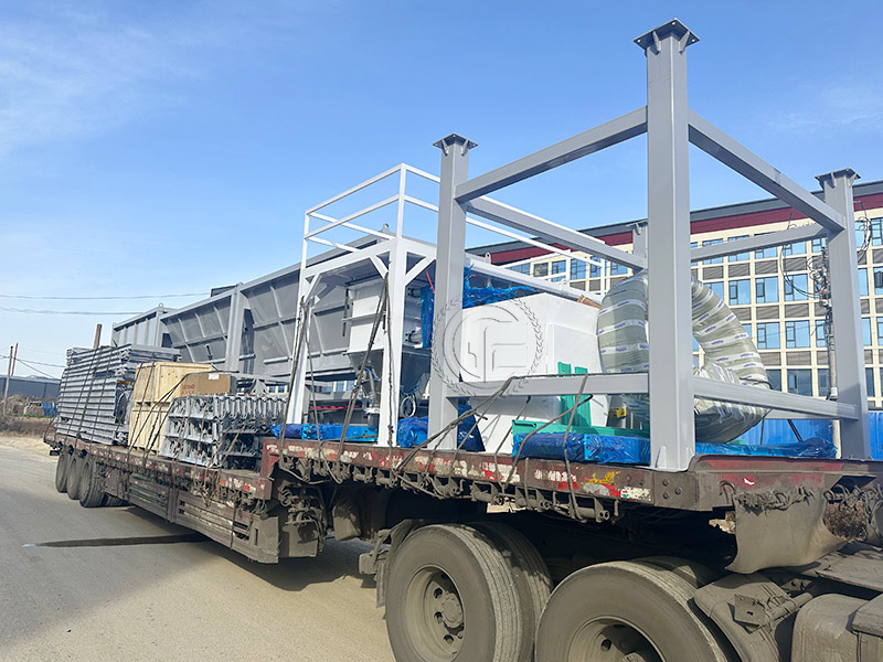 Loading and shipping to South Africa! Bentonite granulation production line