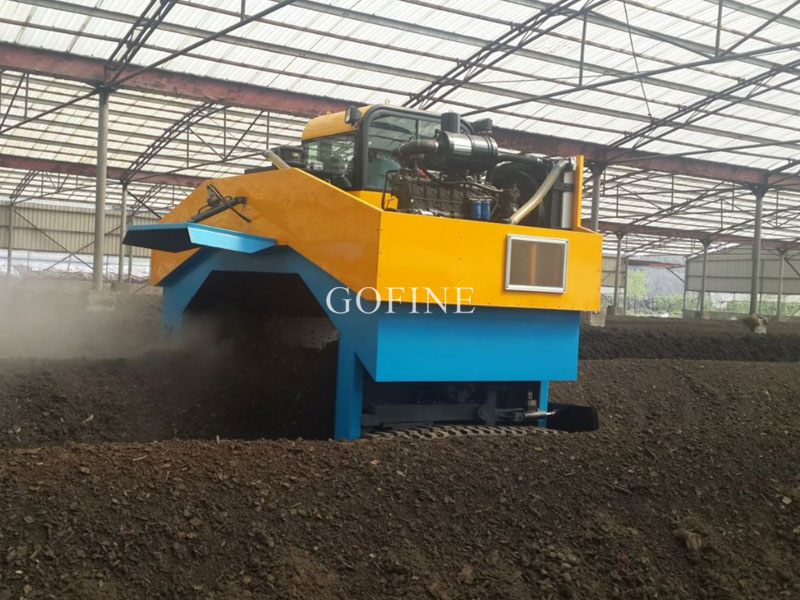 Commercial Tracked Compost Turner Machine: Industrial Organic Fertilizer Fermentation Equipment